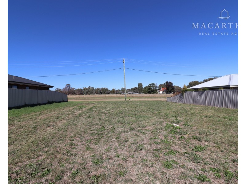 3 Tarcutta Street, Ladysmith NSW 2652