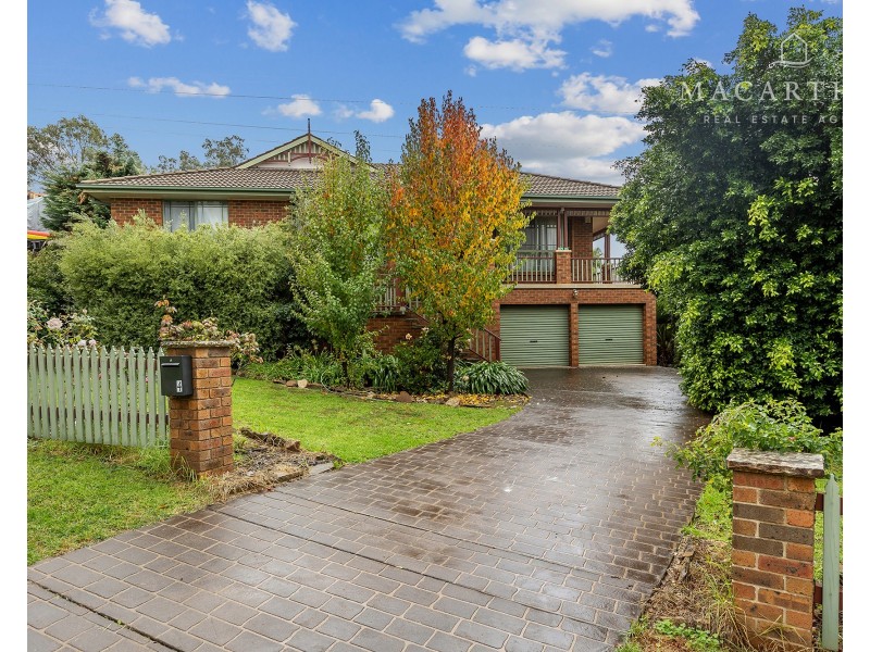 4 Loru Close, Kooringal NSW 2650