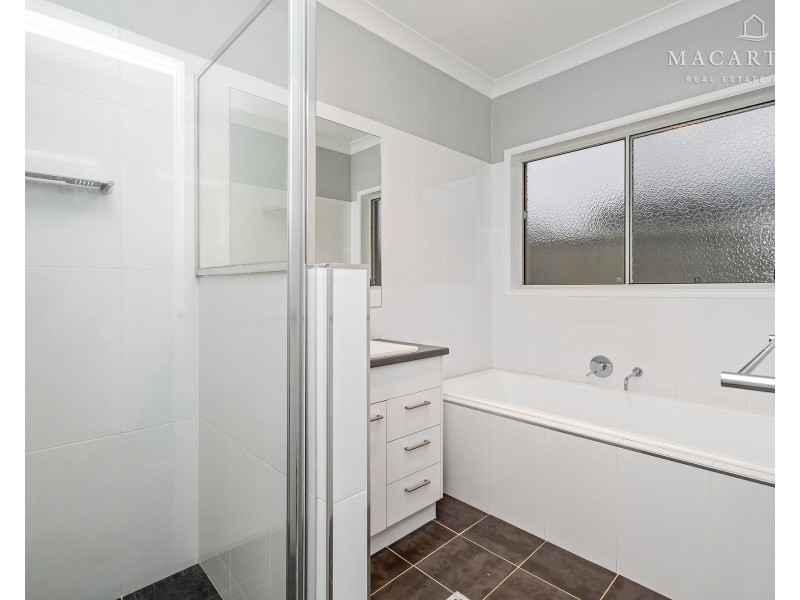 27 Clifton Street, Bourkelands NSW 2650