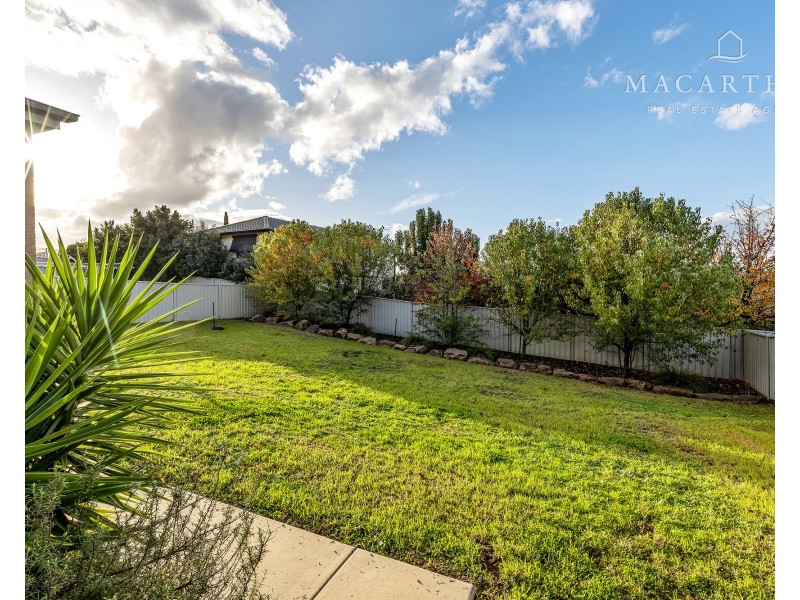 27 Clifton Street, Bourkelands NSW 2650