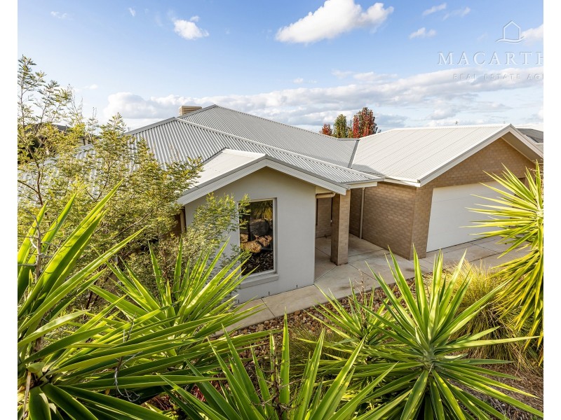 27 Clifton Street, Bourkelands NSW 2650