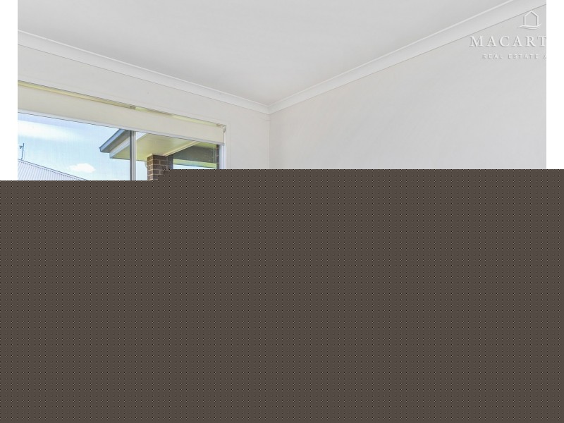 8 Tantoon Circuit, Forest Hill NSW 2651