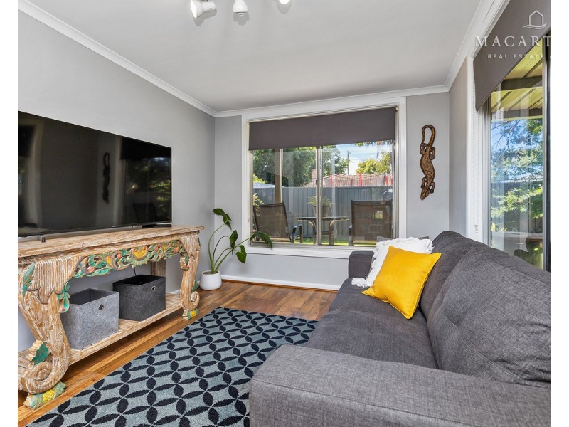 2 Binda Place, Ashmont NSW 2650