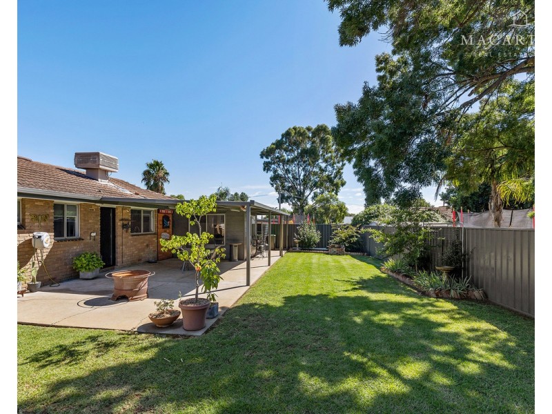 2 Binda Place, Ashmont NSW 2650