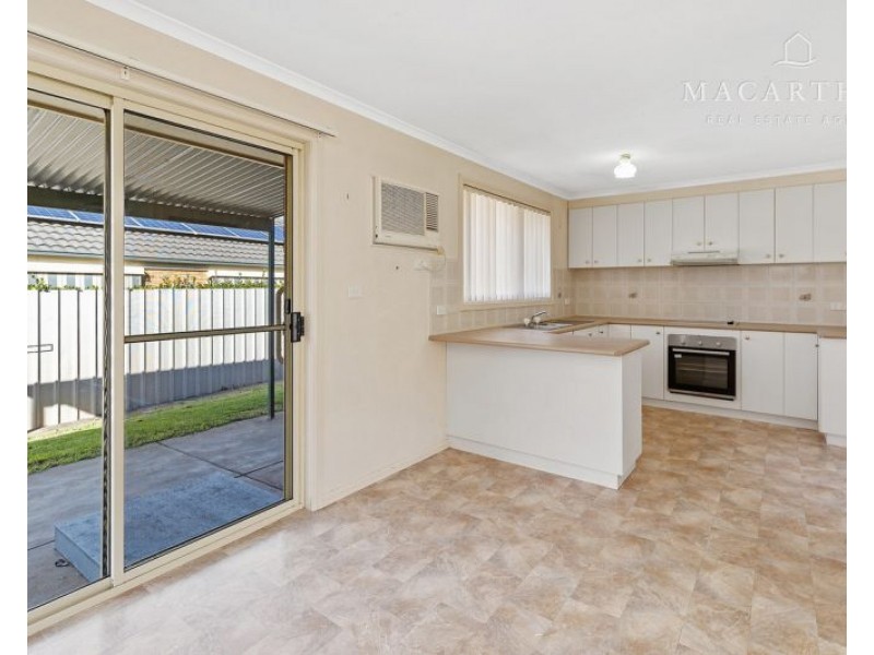 1/15 Yeomans Place, Kooringal NSW 2650