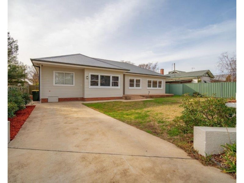 19 Lindsay Street, Wagga Wagga NSW 2650