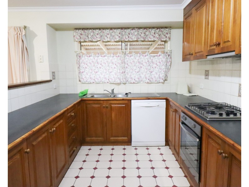 35 Lansdowne Avenue, Lake Albert NSW 2650