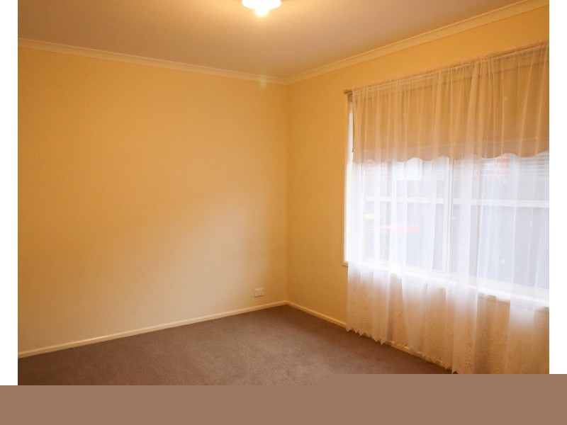 35 Lansdowne Avenue, Lake Albert NSW 2650