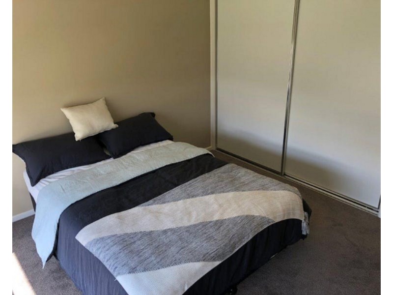 7 Wade Street, Turvey Park NSW 2650