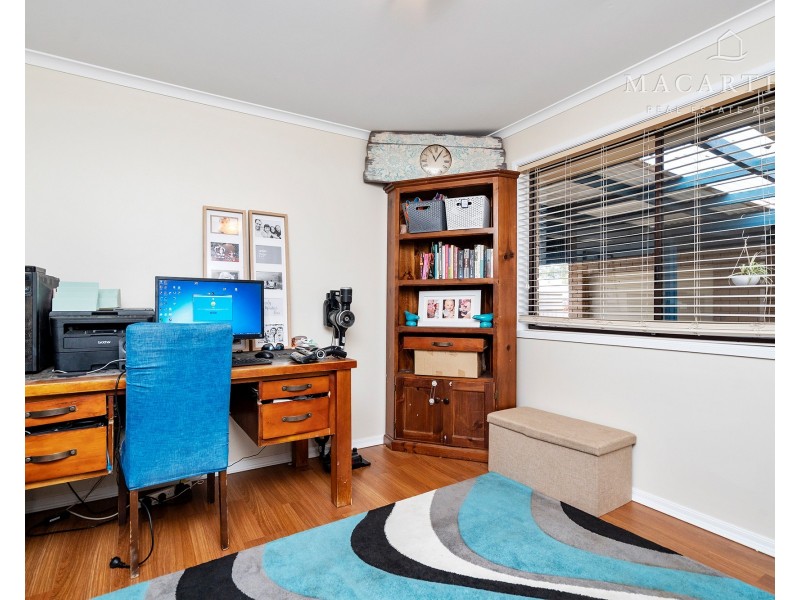 15 Matheson Place, Estella NSW 2650