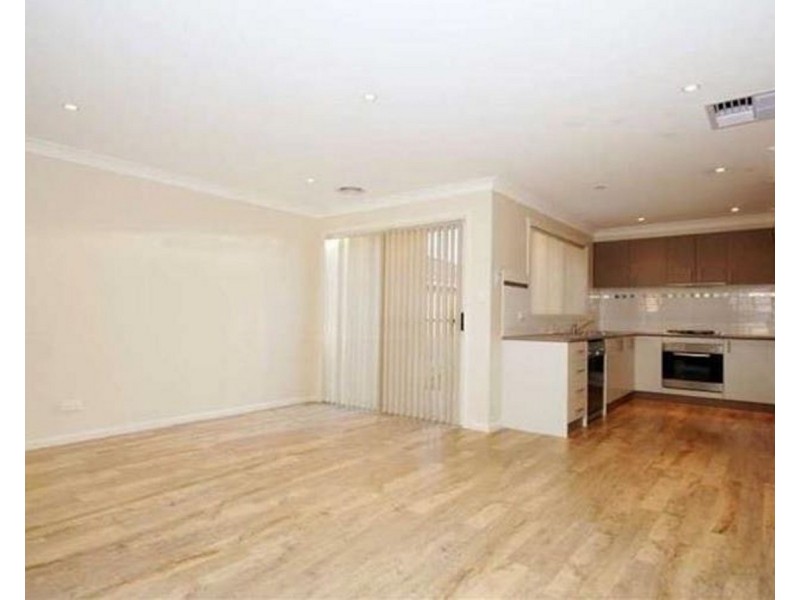 2/28 Dove Street, Mount Austin NSW 2650