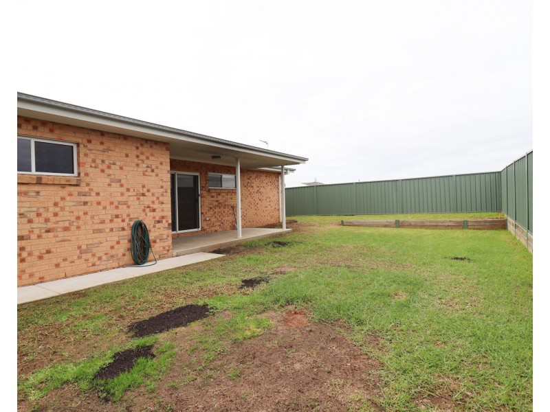 53 Melaleuca Drive, Forest Hill NSW 2651