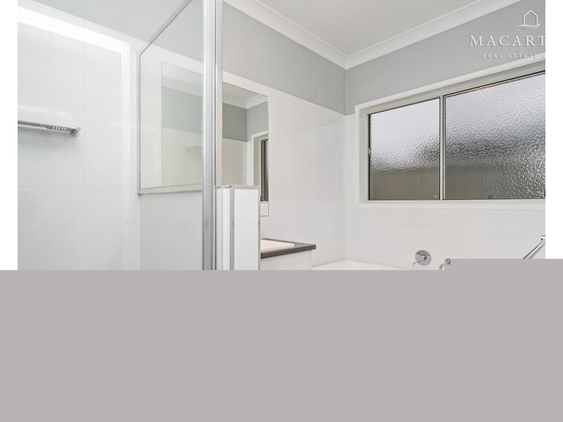 27 Clifton Street, Bourkelands NSW 2650