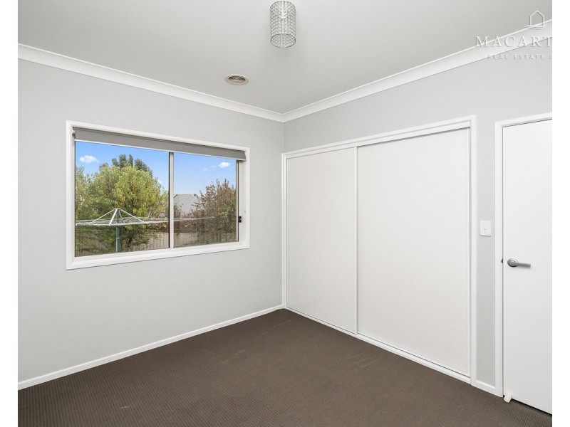 27 Clifton Street, Bourkelands NSW 2650