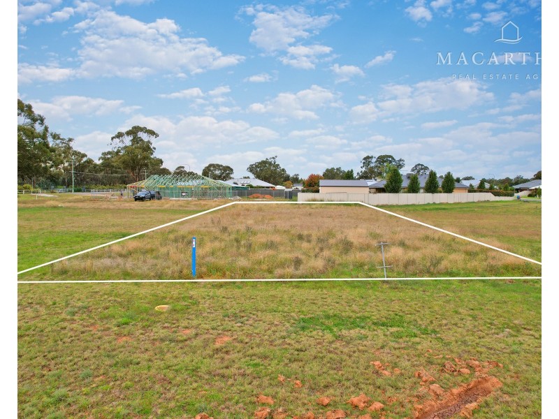 5 Prichard Place, Lockhart NSW 2656