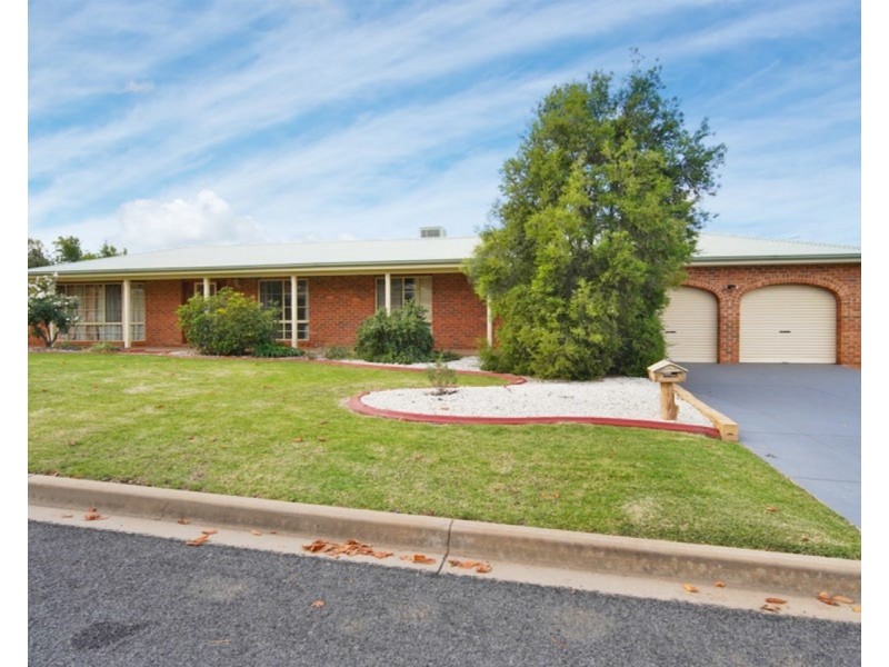 24 Corella Place, Estella NSW 2650