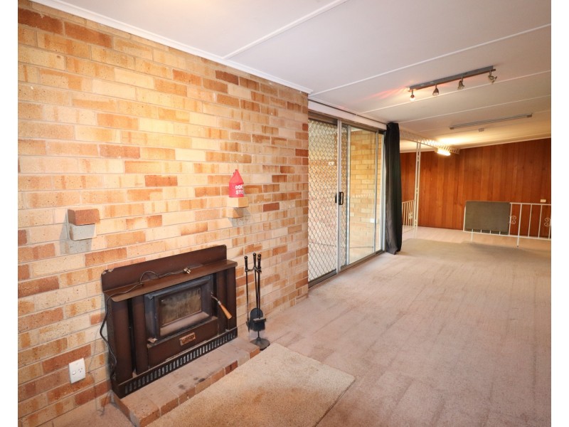 32 Walteela Avenue, Mount Austin NSW 2650