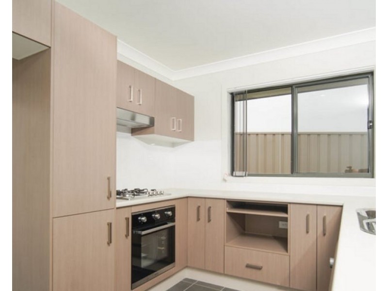 2/8 Gasnier Loop, Boorooma NSW 2650