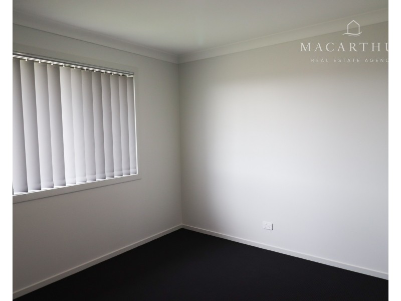 1/140 Muttama Parade, Gobbagombalin NSW 2650