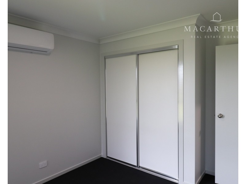 2/140 Muttama Parade, Gobbagombalin NSW 2650