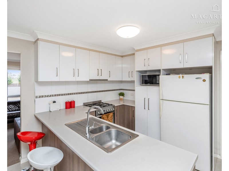 1/80 Messenger Avenue, Boorooma NSW 2650