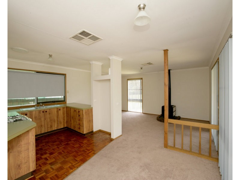 56 Undurra Drive, Glenfield Park NSW 2650