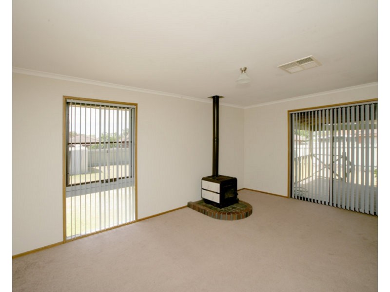56 Undurra Drive, Glenfield Park NSW 2650