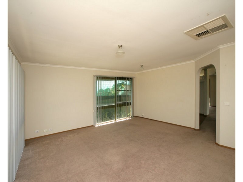 56 Undurra Drive, Glenfield Park NSW 2650