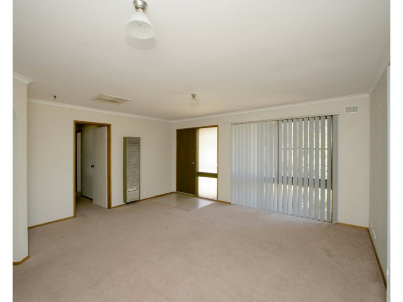 56 Undurra Drive, Glenfield Park NSW 2650