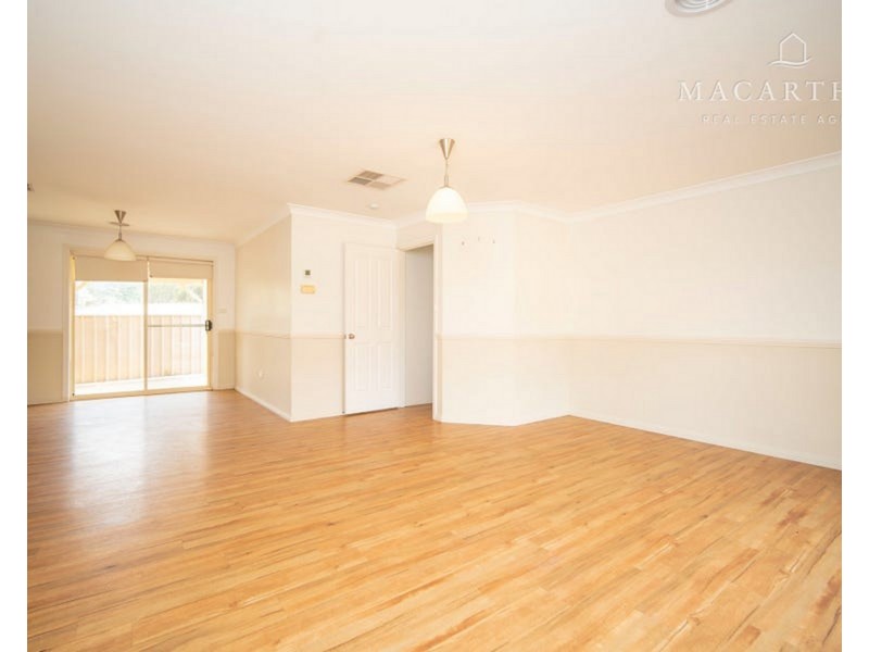 2/8 Malebo Place, Tatton NSW 2650