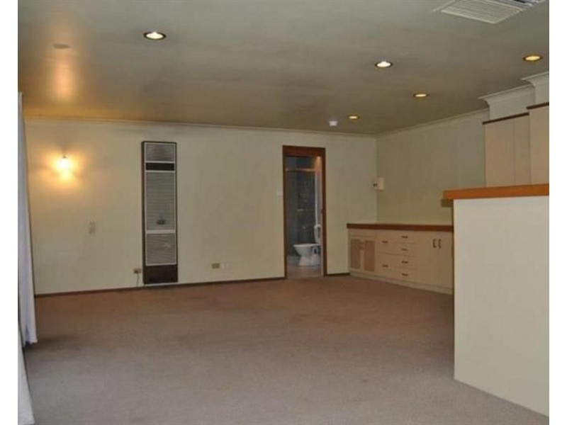 10 Blake Street, Wagga Wagga NSW 2650