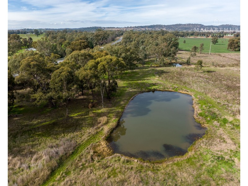 1409 Sturt Highway, Yarragundry NSW 2650
