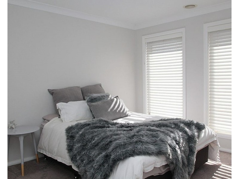 1/8 Kellerman Crescent, Boorooma NSW 2650