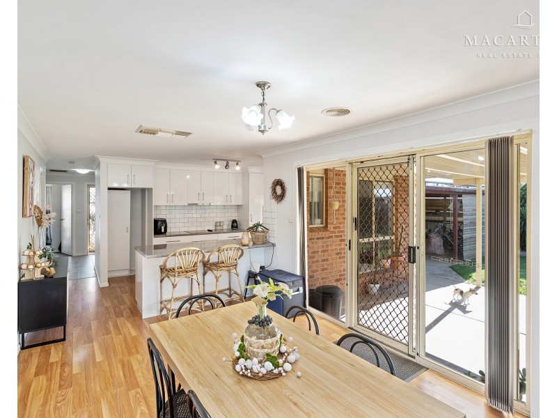 20 Langi Crescent, Glenfield Park NSW 2650
