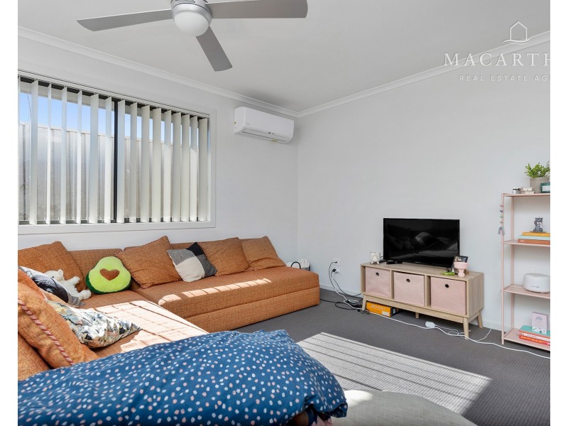 1 & 2/1 Ronald Street, Gobbagombalin NSW 2650