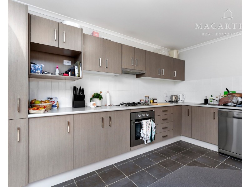 1 & 2/1 Ronald Street, Gobbagombalin NSW 2650