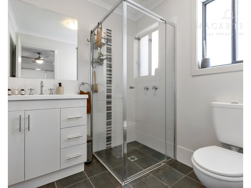 1 & 2/1 Ronald Street, Gobbagombalin NSW 2650