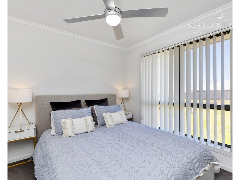 1 & 2/1 Ronald Street, Gobbagombalin NSW 2650