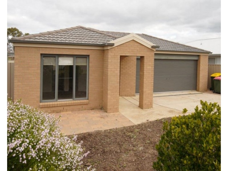 36 Bradman Drive, Boorooma NSW 2650