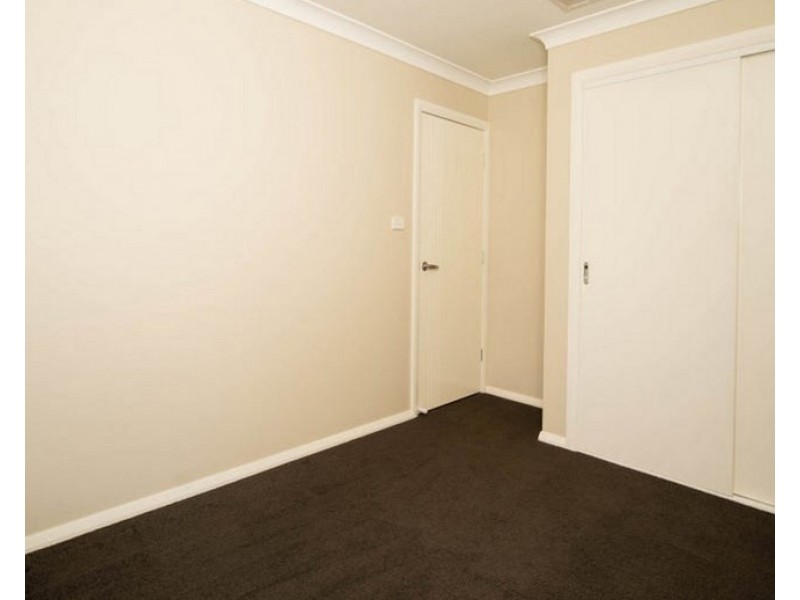 111 Strickland Drive, Boorooma NSW 2650