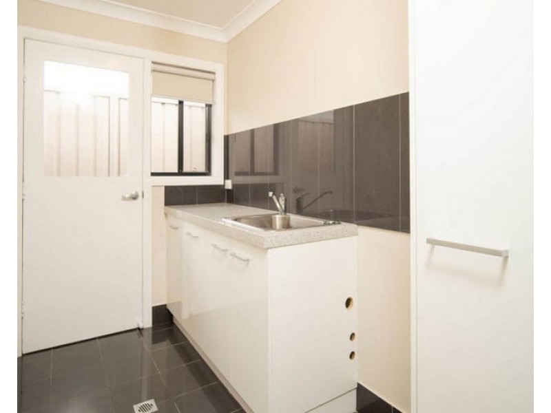 111 Strickland Drive, Boorooma NSW 2650