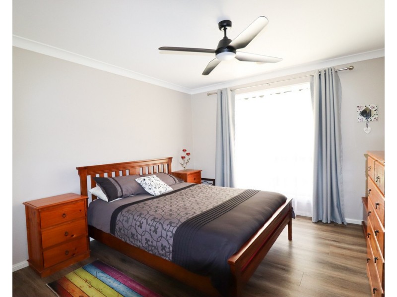 2 Barrima Drive, Glenfield Park NSW 2650