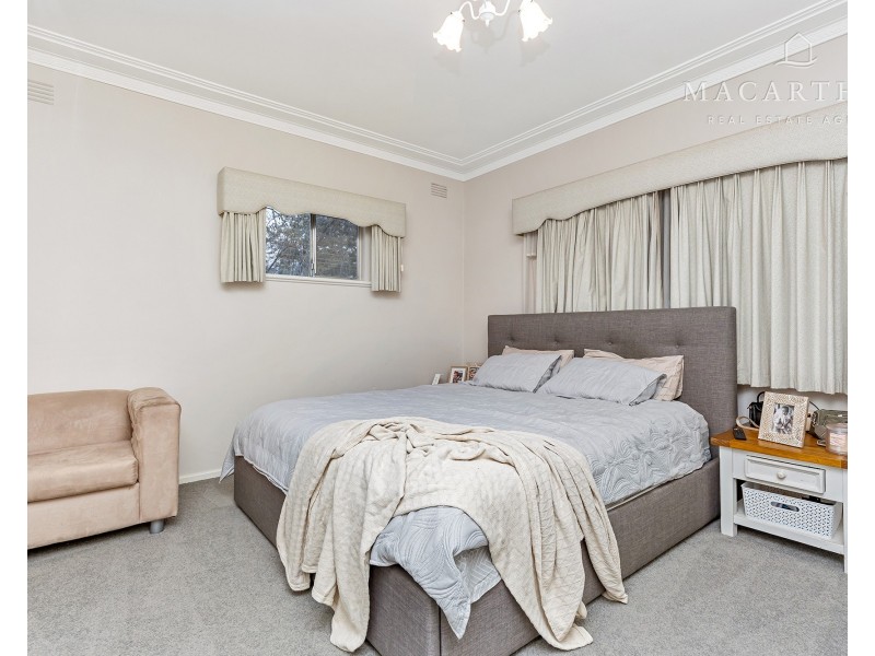 3 Waranga Avenue, Mount Austin NSW 2650