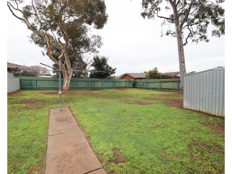 170 Fernleigh Road, Mount Austin NSW 2650