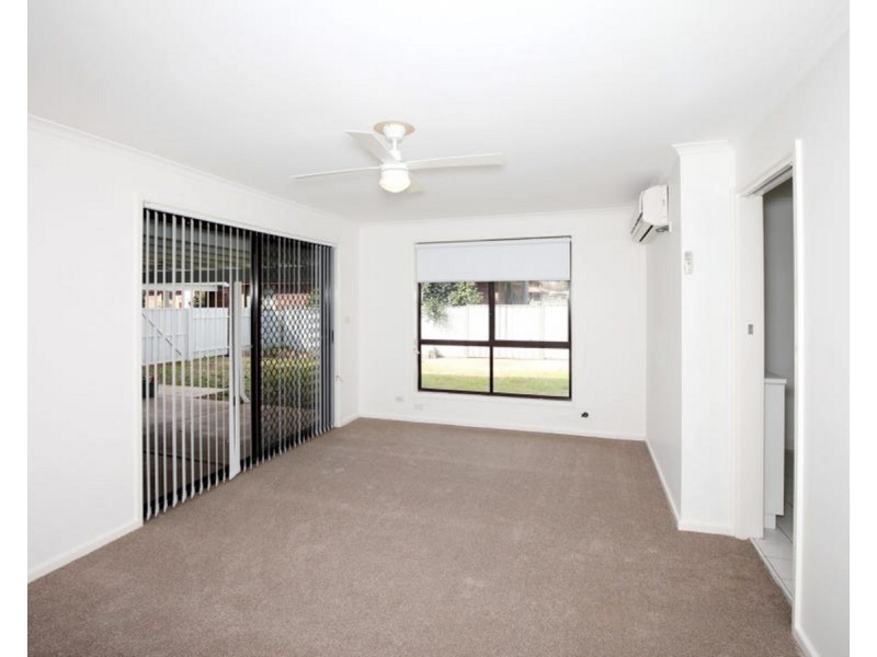 22 Maple Road, Lake Albert NSW 2650