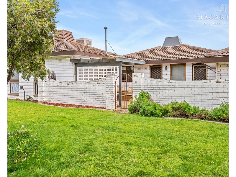 3/2 Banks Avenue, Kooringal NSW 2650