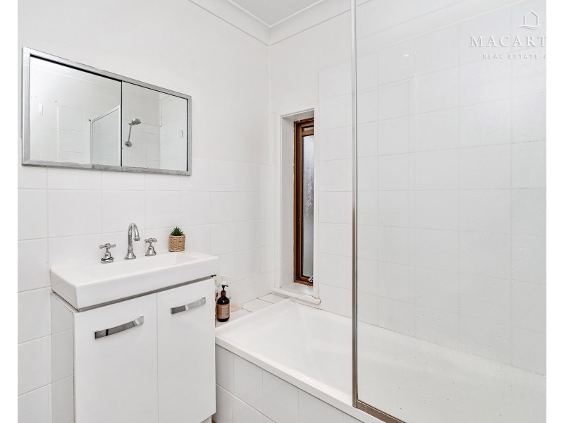 3/2 Banks Avenue, Kooringal NSW 2650