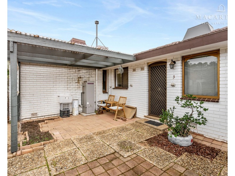 3/2 Banks Avenue, Kooringal NSW 2650
