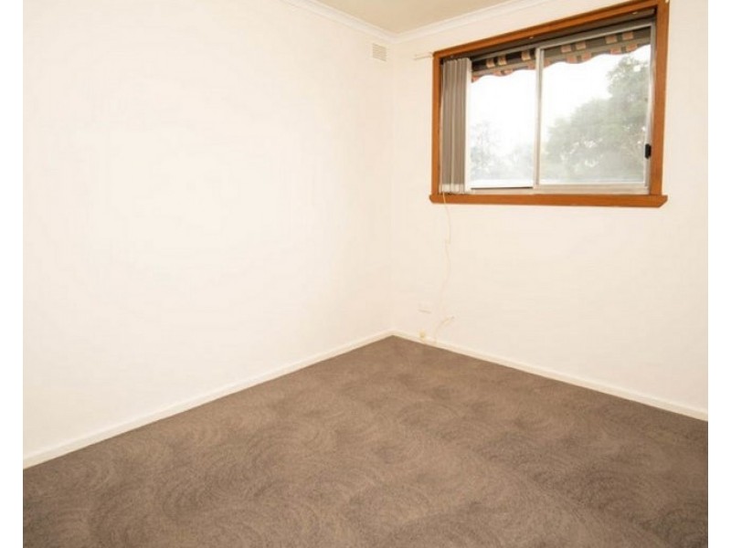 13 Telopea Crescent, Lake Albert NSW 2650