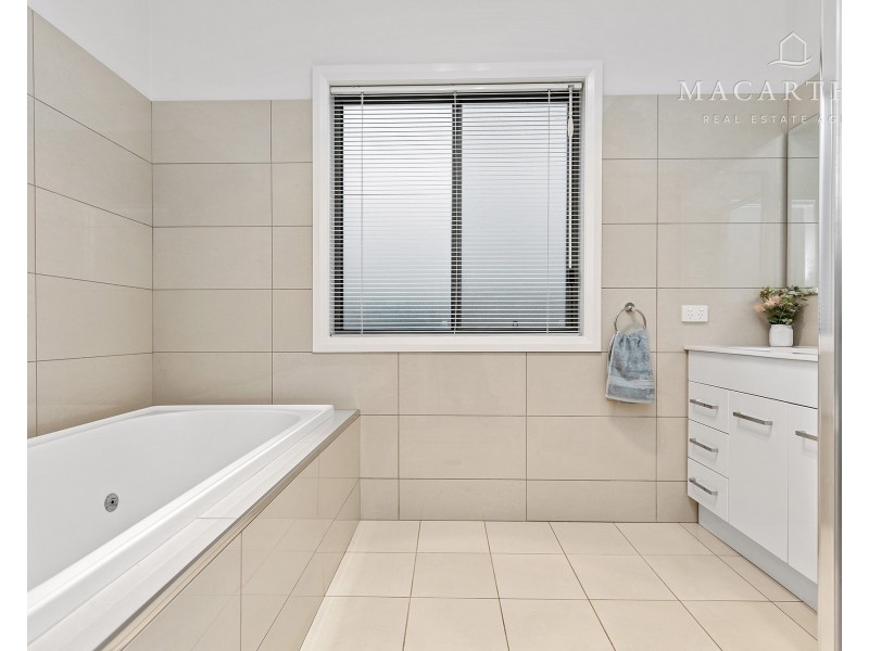 49 Brindabella Drive, Tatton NSW 2650